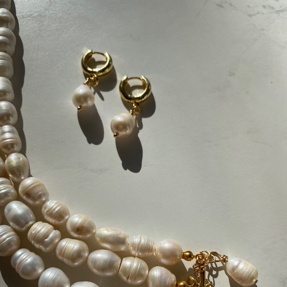 Baroque pearl 18k gold plated brass hoop earring handmade